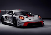 Porsche представил обновлённый гоночный автомобиль 911 GT3 R Evo и новую версию 911 Cup